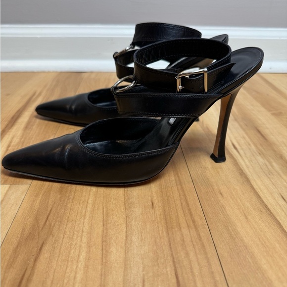 Manolo Blahnik Black Ankle Strap Leather - size 39 - Picture 5 of 12